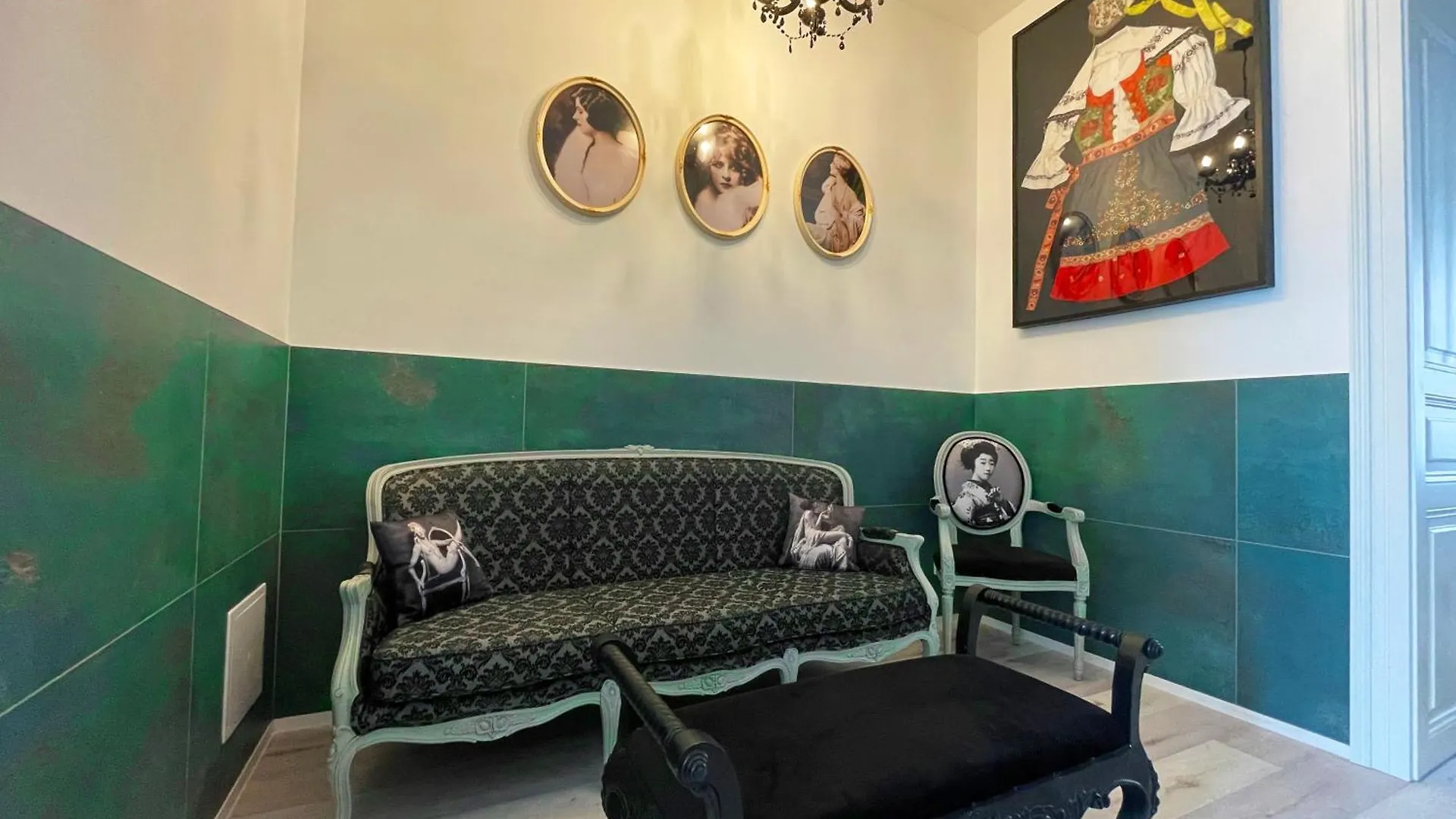Vintage & Modern - Best Of Both Worlds In The Heart Of Πράγα
